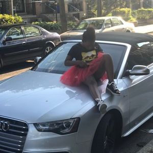 Meet your Posher, Seannia